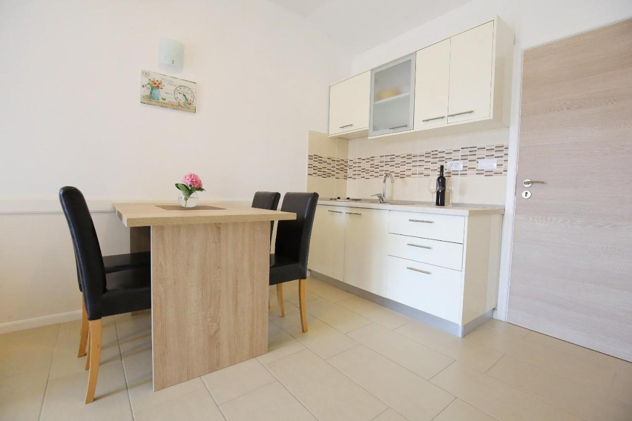 Apartmani Dane Sukošan 외부 사진